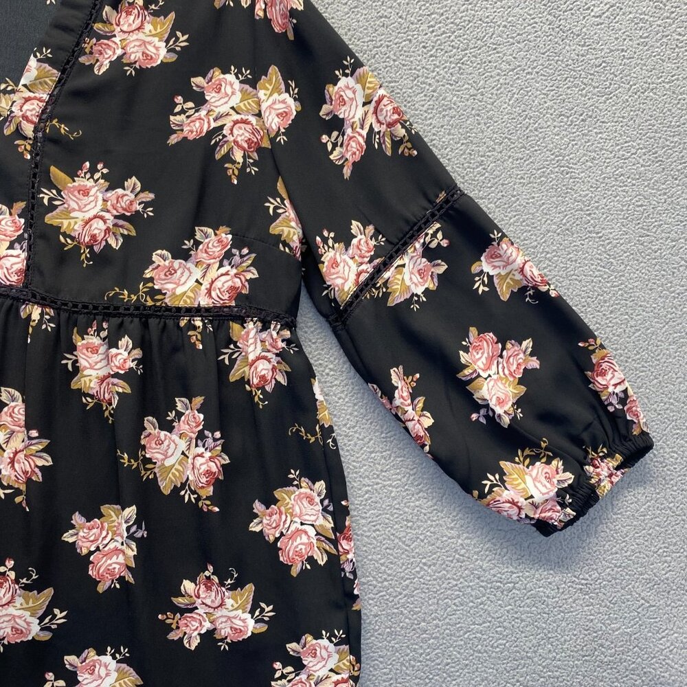 MI AMI Womens Babydoll Top Size M Blouse,Black Floral,V Neck,Preppy,Casual - Picture 7 of 9